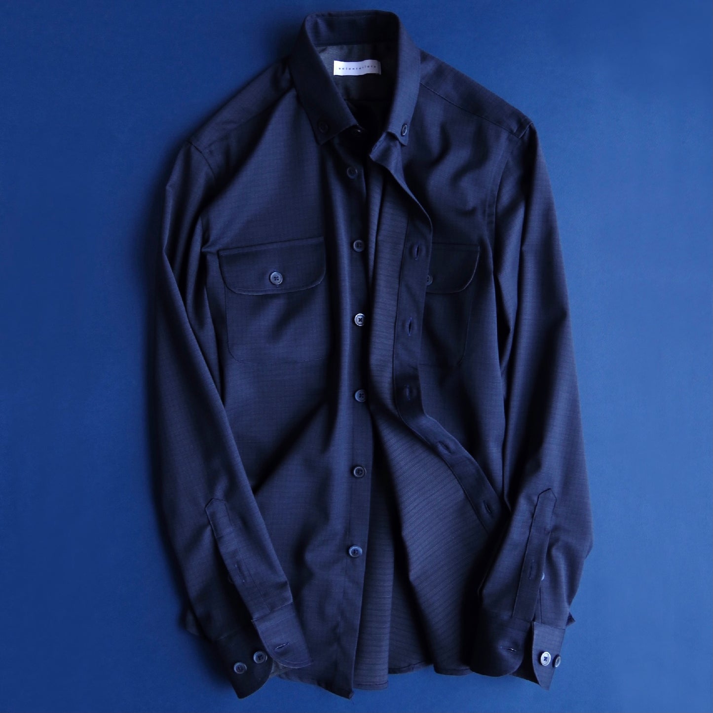 Adám Azul Oscuro