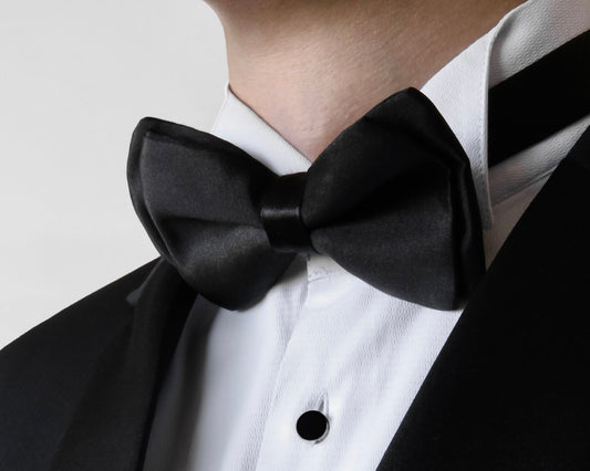 Wing Collar Shirt: History, Purpose, and When to Wear One
