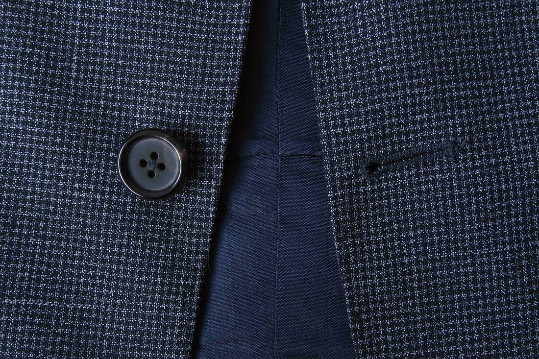 The History of the Buttonhole: A Small Detail That Changed Menswear